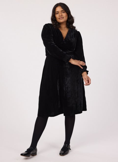 Juno Long Sleeve Velvet Midi Dress - Black