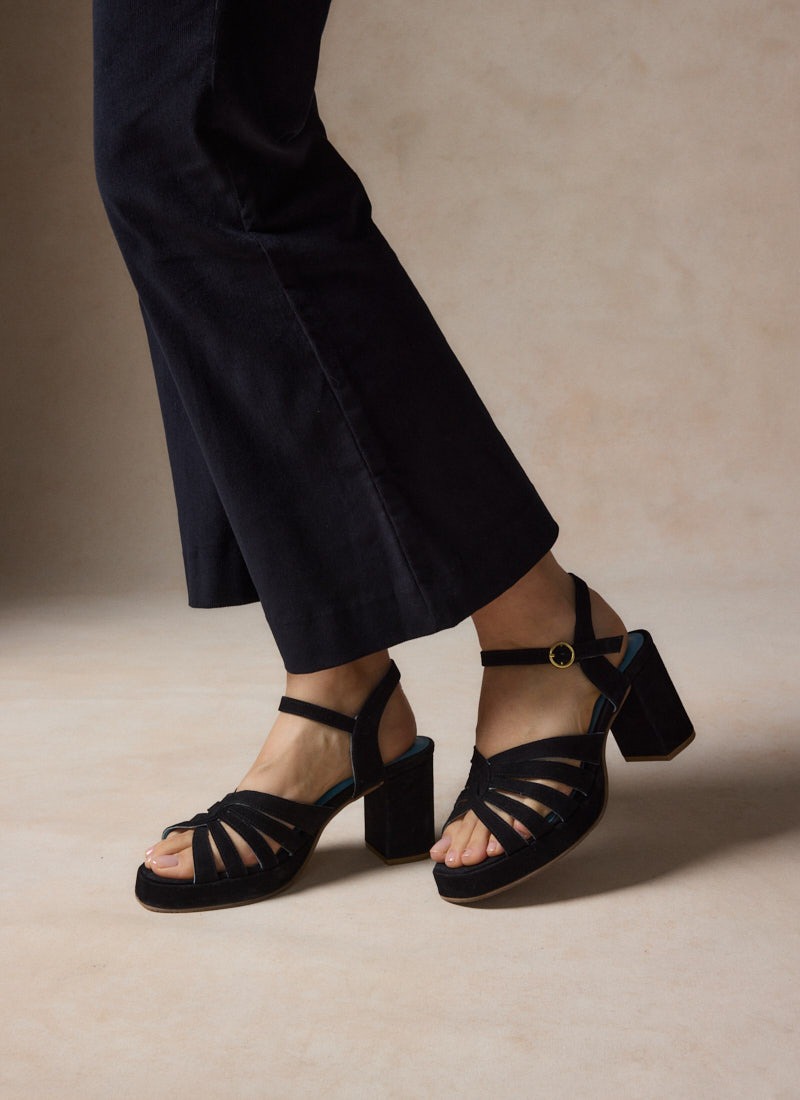 Montpellier Suede Platform Sandals - Black