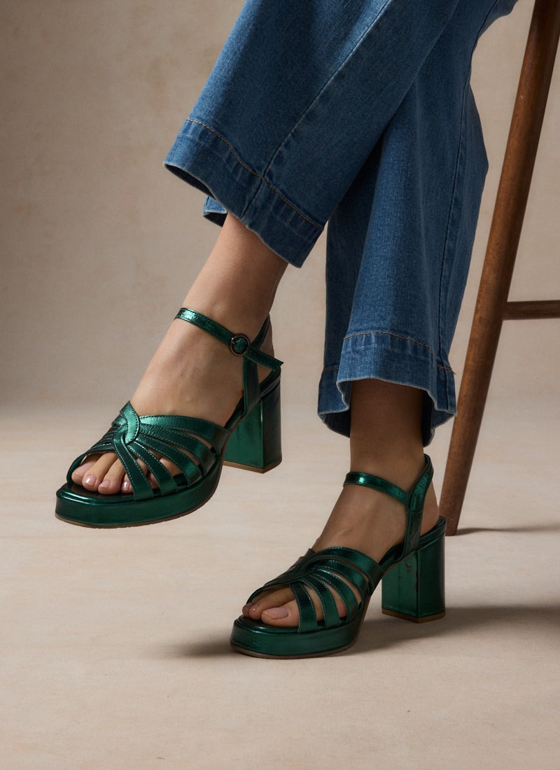 Montpellier Metallic Leather Platform Sandals - Green
