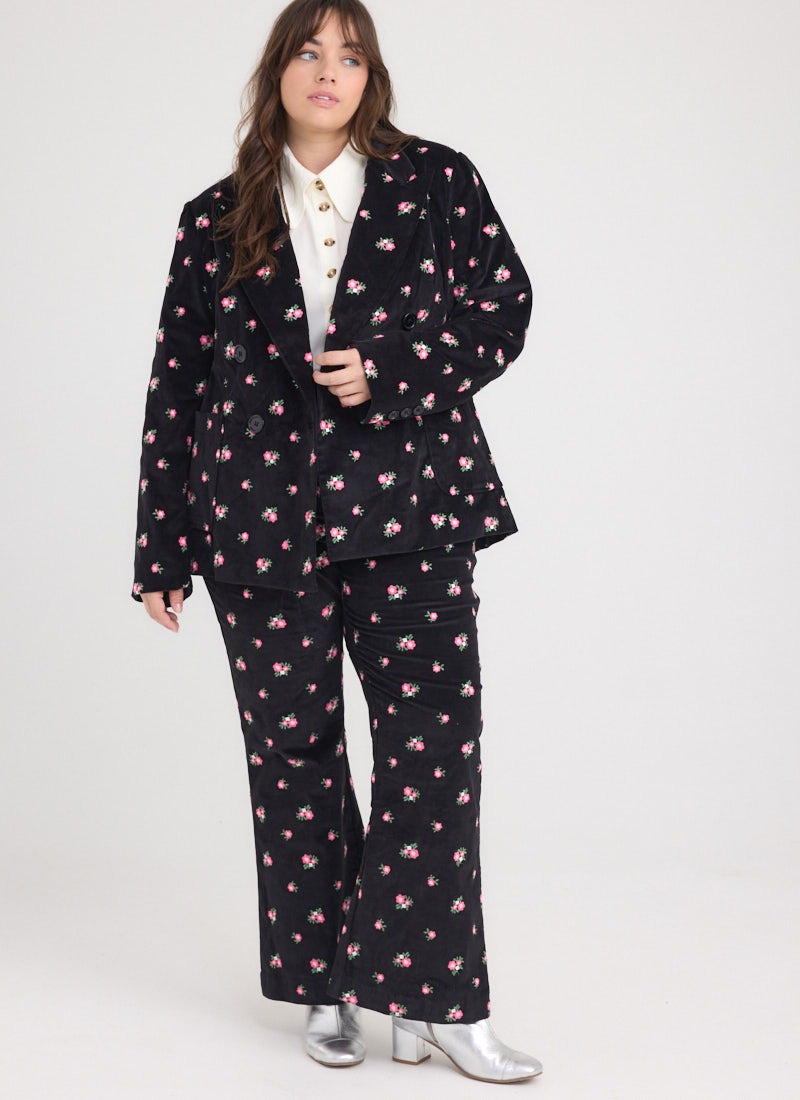 Richy Floral Embroidered Corduroy Tailored Blazer - Model Front